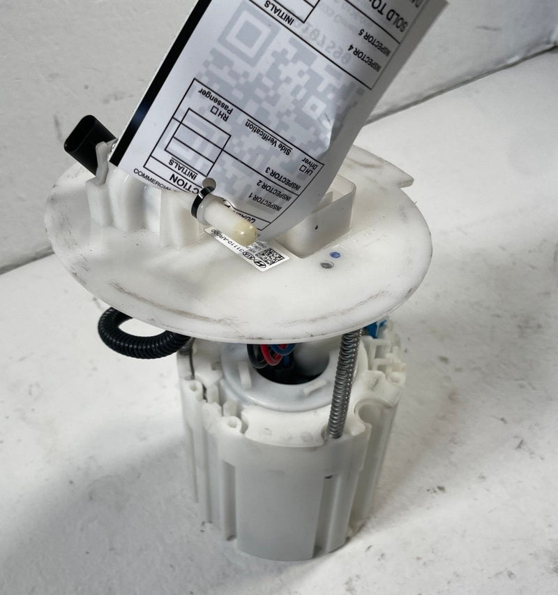Load image into Gallery viewer, 2022 - 2025 GENESIS GV70 GAS TANK FUEL PUMP SENDING UNIT ASSEMBLY 2.5L #107590