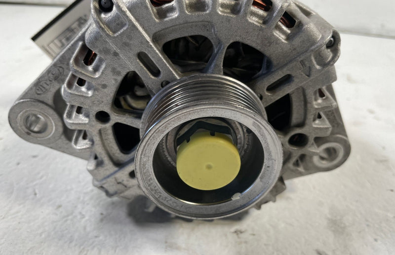 Load image into Gallery viewer, 2022-2025 GENESIS GV70 ENGINE ALTERNATOR GENERATOR 37300-2T050 # 107586