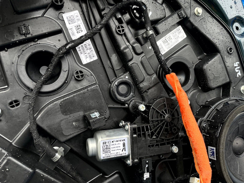 Load image into Gallery viewer, GENESIS G70 REAR LEFT DRIVER SIDE DOOR ASSEMBLY GREEN (URA) 2019-2026 # 110064