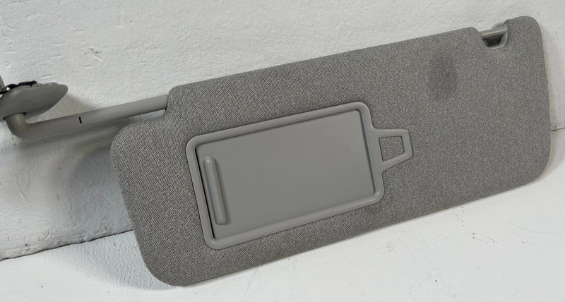 Load image into Gallery viewer, 2020 - 2026 HYUNDAI PALISADE FRONT LEFT DRIVER SIDE SUNVISOR SUN VISOR # 111814