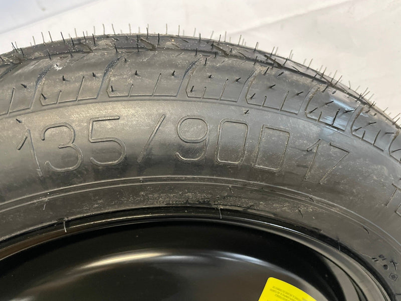 Load image into Gallery viewer, HYUNDAI TUCSON SANTA FE 17X4 COMPACT SPARE TIRE WHEEL T135/90D17 21-25 # 107717