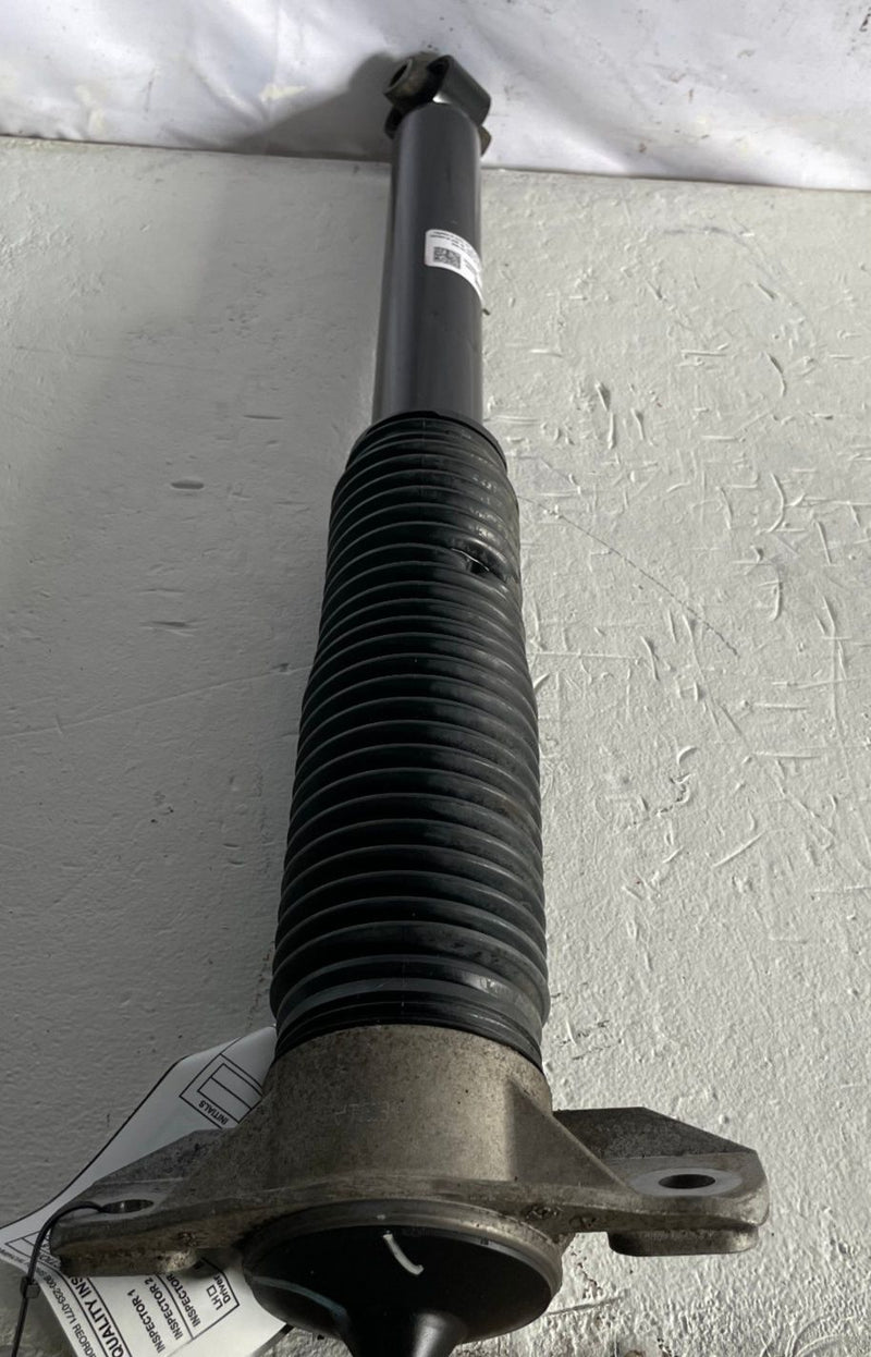 Load image into Gallery viewer, 2021-2025 KIA SORENTO REAR LEFT & RIGHT SIDE SHOCK STRUT ABSORBER 2.5L # 110112