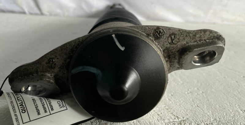 Load image into Gallery viewer, 2021-2025 KIA SORENTO REAR LEFT & RIGHT SIDE SHOCK STRUT ABSORBER 2.5L # 110112