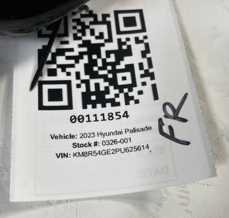 Load image into Gallery viewer, 20-25 HYUNDAI PALISADE FWD FRONT RIGHT SIDE ENGINE MOUNT SUPPORT BRACKET #111854