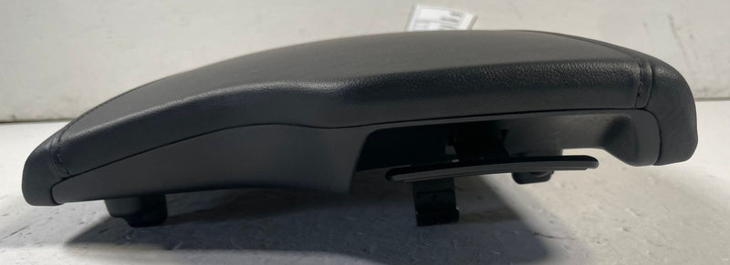 Load image into Gallery viewer, 20-25 HYUNDAI PALISADE CENTER CONSOLE ARM REST ARMREST LID COVER BLACK # 111868