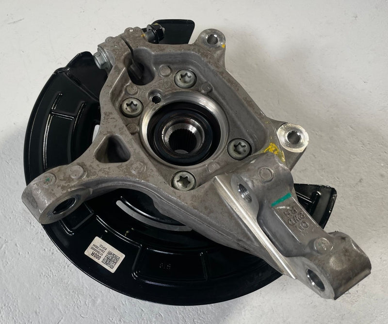 Load image into Gallery viewer, 2020-2025 HYUNDAI FWD PALISADE FRONT RIGHT SIDE SPINDLE KNUCKLE W/ HUB # 111852