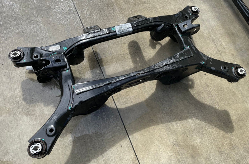 Load image into Gallery viewer, 22-26 HYUNDAI TUCSON AWD REAR SUSPENSION SUBFRAME CROSSMEMBER CRADLE 2.5L 110232