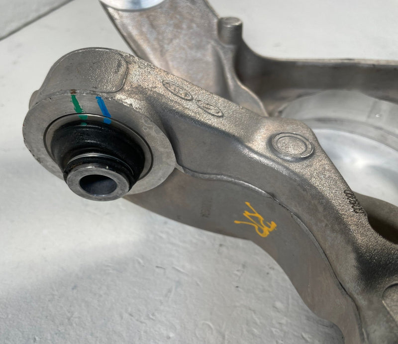 Load image into Gallery viewer, 2022 - 2026 HYUNDAI IONIQ 5 6 REAR RIGHT SIDE WHEEL SPINDLE KNUCKLE HUB # 109126