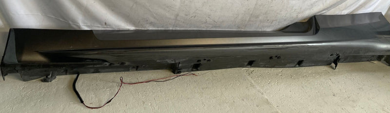 Load image into Gallery viewer, 2017-2022 INFINITI Q60 RIGHT SIDE ROCKER PANEL SKIRT MOLDING GRAY (KAD) # 112534