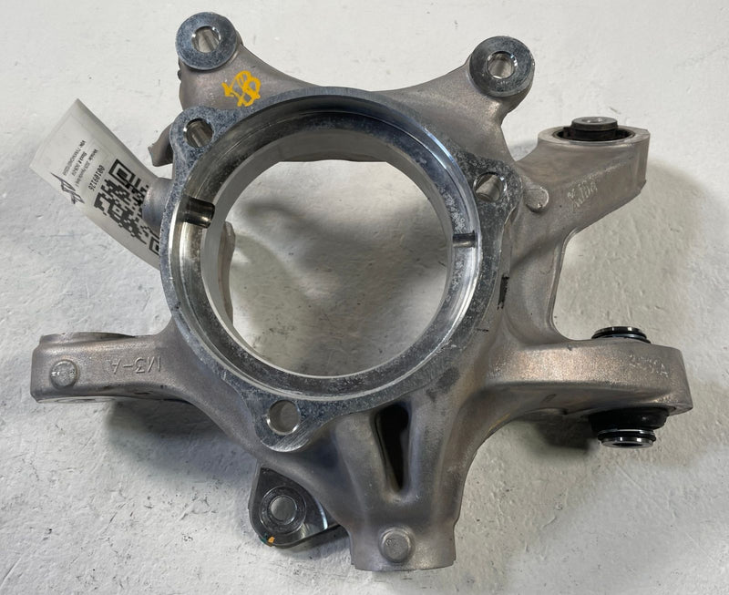 Load image into Gallery viewer, 2022 - 2026 HYUNDAI IONIQ 5 6 REAR RIGHT SIDE WHEEL SPINDLE KNUCKLE HUB # 109126