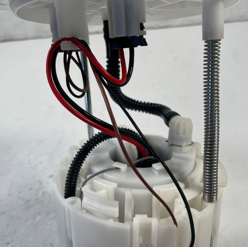 Load image into Gallery viewer, 2020 - 2025 HYUNDAI PALISADE FUEL GAS TANK PUMP SENDING UNIT ASSEMBLY # 111862
