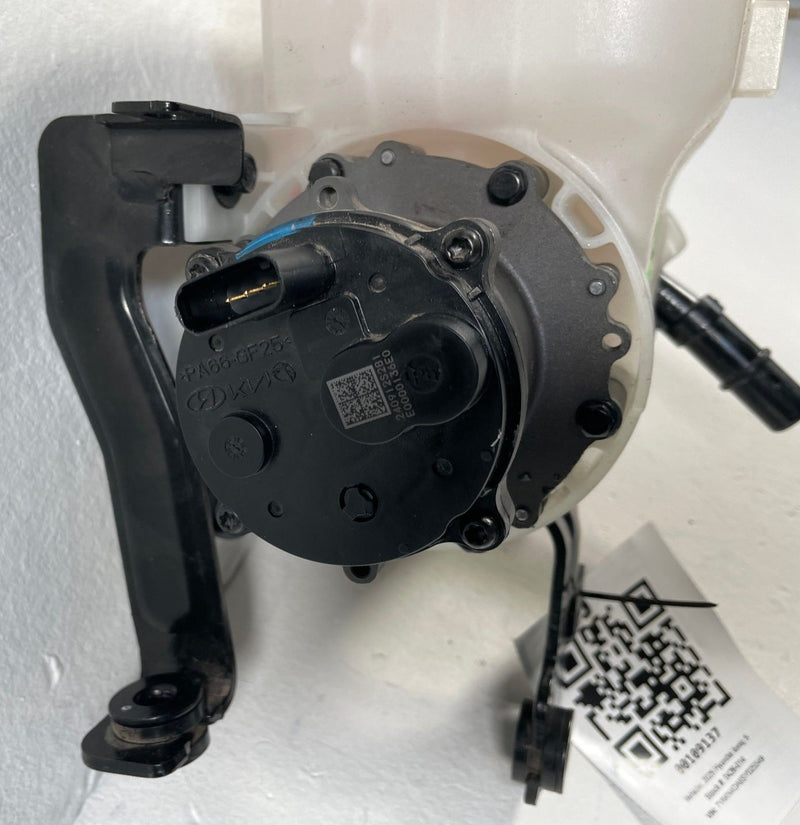 Load image into Gallery viewer, 2023-26 HYUNDAI IONIQ 5 6 RWD RADIATOR EXPANSION TANK RESERVOIR W/ PUMP # 109137