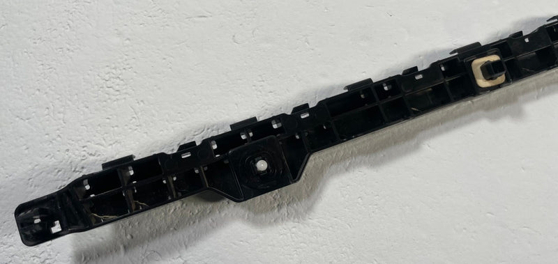 Load image into Gallery viewer, 22-26 ACURA MDX REAR RIGHT PASSENGER SIDE BUMPER MOUNT SPACER BRACKET # 111897
