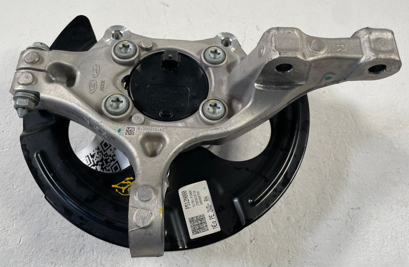 Load image into Gallery viewer, 2022 - 2026 HYUNDAI IONIQ 5 RWD REAR RIGHT SIDE SPINDLE KNUCKLE W/ HUB # 109129