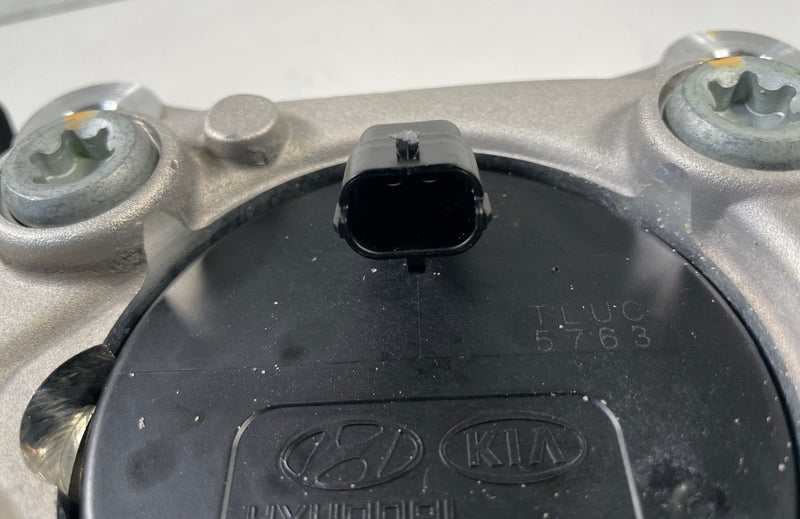 Load image into Gallery viewer, 2022 - 2026 HYUNDAI IONIQ 5 RWD REAR RIGHT SIDE SPINDLE KNUCKLE W/ HUB # 109129