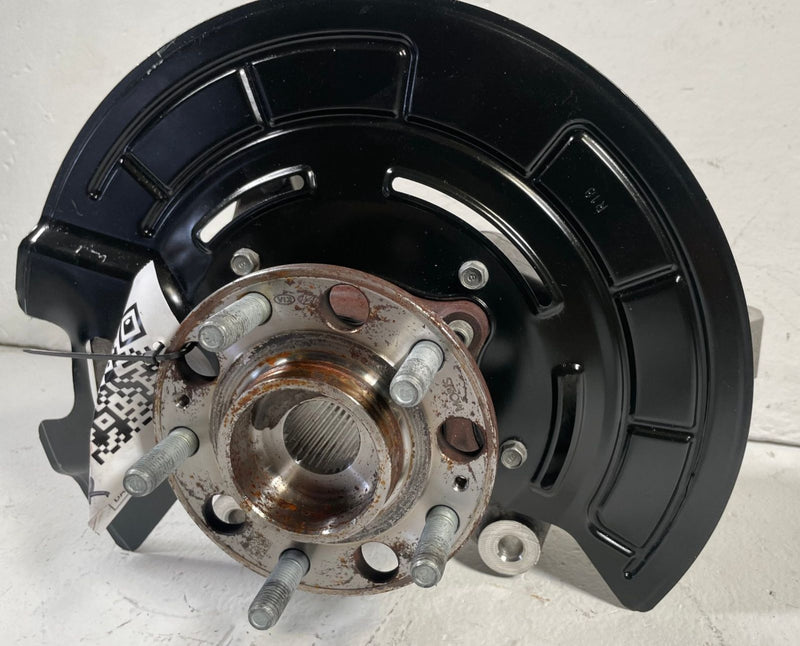 Load image into Gallery viewer, 2020-25 HYUNDAI PALISADE FWD FRONT RIGHT SPINDLE KNUCKLE W/ BEARING HUB # 107903