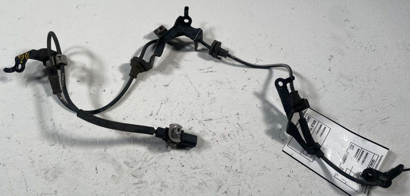 Load image into Gallery viewer, 2022 - 2026 ACURA MDX FRONT RIGHT PASSENGER SIDE ABS WHEEL SPEED SENSOR # 111893