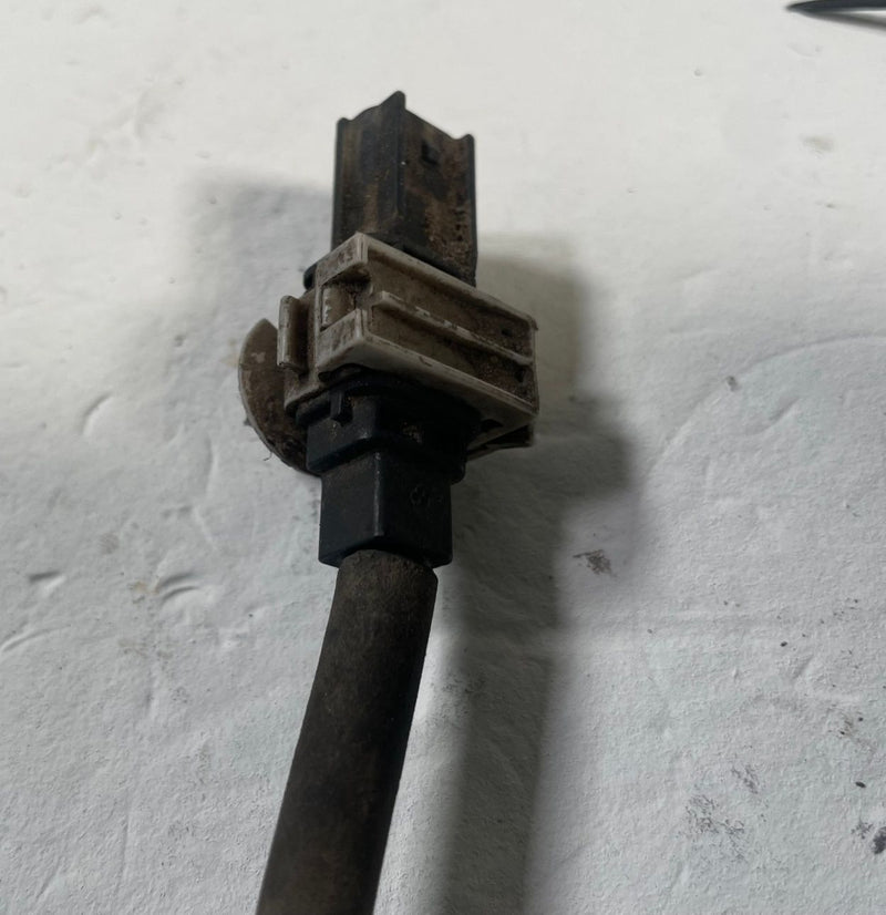 Load image into Gallery viewer, 2022 - 2026 ACURA MDX FRONT RIGHT PASSENGER SIDE ABS WHEEL SPEED SENSOR # 111893