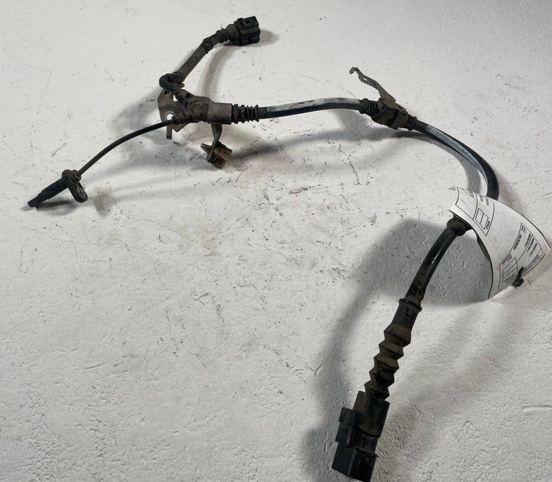 Load image into Gallery viewer, 2022 - 2026 ACURA MDX REAR LEFT DRIVER SIDE ABS WHEEL SPEED SENSOR # 111888