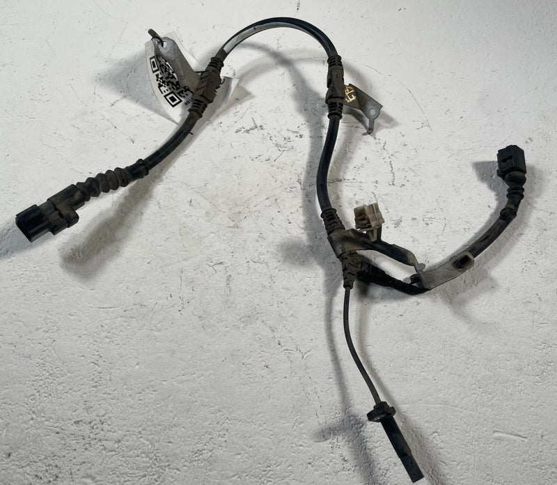 Load image into Gallery viewer, 2022 - 2026 ACURA MDX REAR LEFT DRIVER SIDE ABS WHEEL SPEED SENSOR # 111888