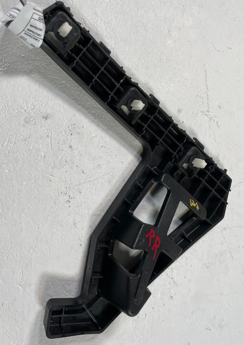 Load image into Gallery viewer, 2023-2025 KIA SPORTAGE REAR RIGHTSIDE BUMPER MOUNT SUPPORT BRACKET 2.5L # 109174