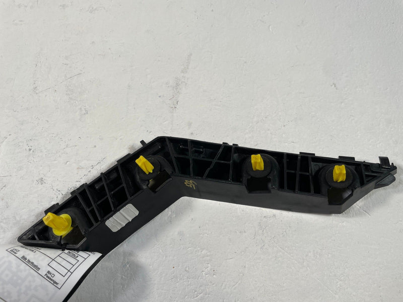 Load image into Gallery viewer, 2024-2026 HYUNDAI SANTA FE REAR LEFT SIDE BUMPER UPPER SUPPORT BRACKET # 109371