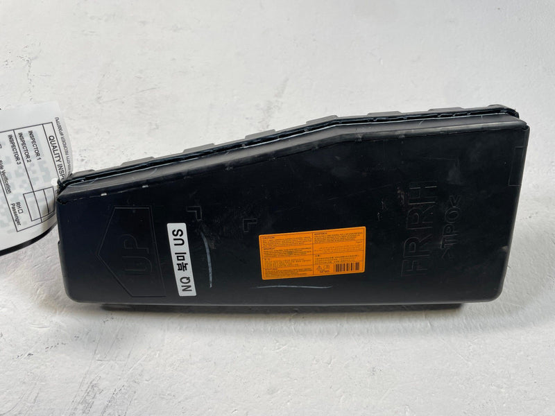 Load image into Gallery viewer, 2023-2025 KIA SPORTAGE FRONT RIGHT PASSENGER SIDE SEAT AIRBAG AIR BAG # 109188