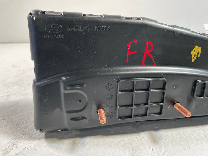 Load image into Gallery viewer, 2023-2025 KIA SPORTAGE FRONT RIGHT PASSENGER SIDE SEAT AIRBAG AIR BAG # 109188