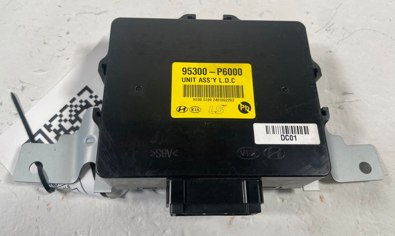 Load image into Gallery viewer, 24-26 HYUNDAI SANTA FE VOLTAGE INVERTER CONVERTER CONTROL MODULE UNIT # 113197
