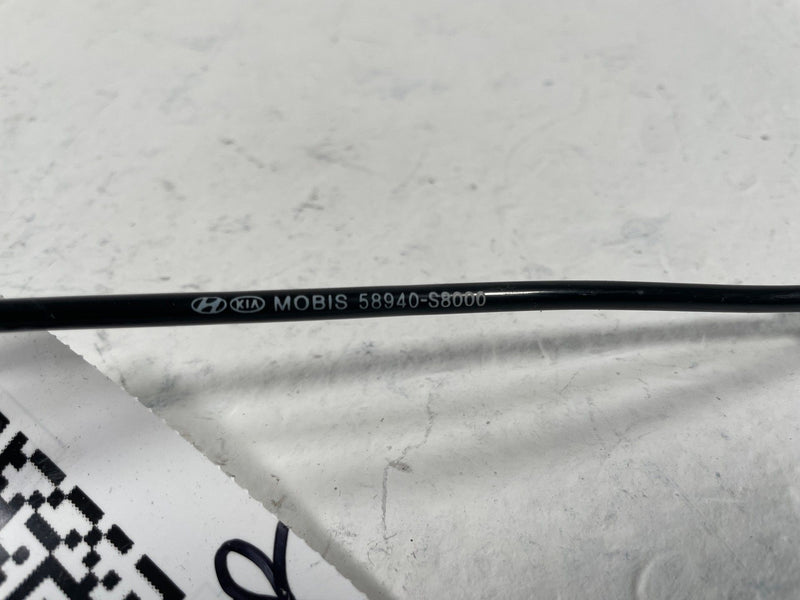 Load image into Gallery viewer, 20-25 HYUNDAI PALISADE FRONT RIGHT PASSENGER SIDE ABS WHEEL SPEED SENSOR #107721
