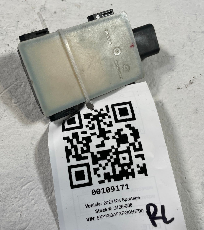 Load image into Gallery viewer, 22-25 KIA SPORTAGE REAR LEFT DRIVER SIDE BLIND SPOT RADAR MODULE SENSOR # 109171