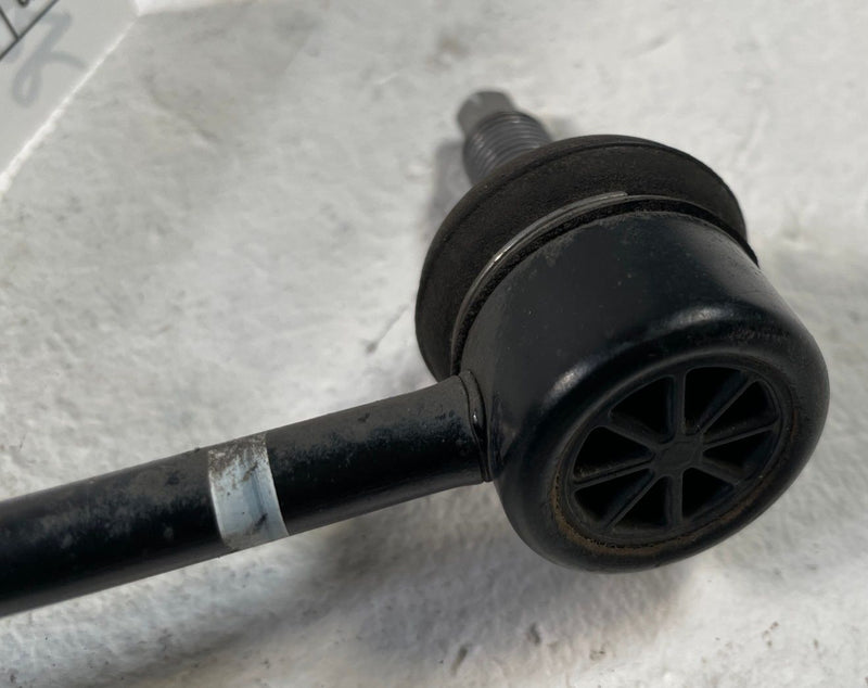 Load image into Gallery viewer, 21-26 KIA K5 SPORTAGE REAR RIGHT STABILIZER SWAY ANTI ROLL BAR END LINK # 109186