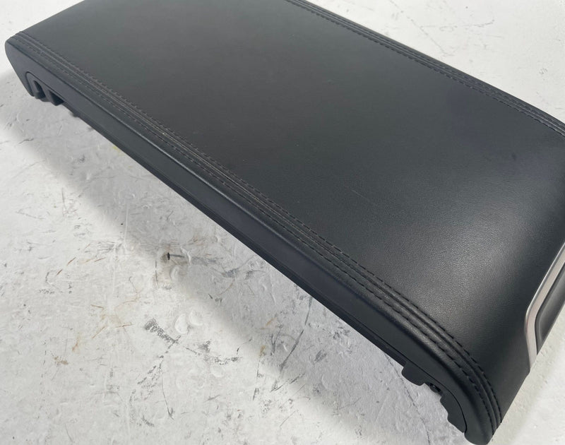 Load image into Gallery viewer, 2024-2026 HYUNDAI SANTA FE CENTER CONSOLE LID ARMREST ARM REST BLACK # 113227