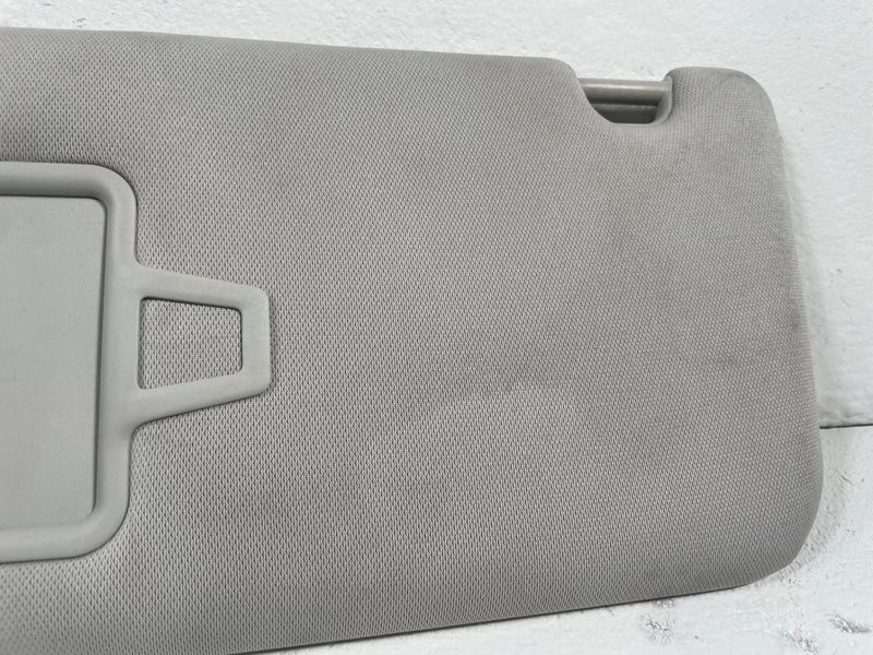 Load image into Gallery viewer, 24 - 26 HYUNDAI SANTA FE FRONT LEFT DRIVER SIDE SUNVISOR SUN VISOR GRAY # 113188