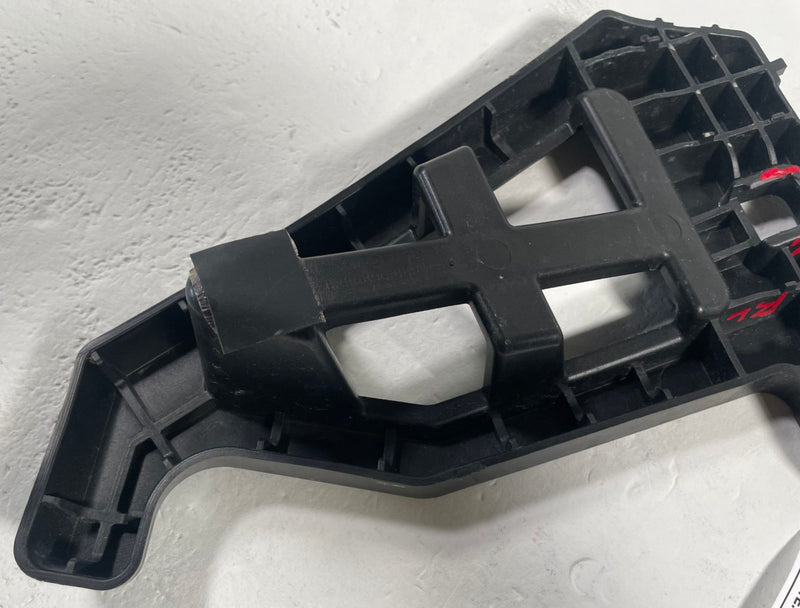 Load image into Gallery viewer, 2023-2025 KIA SPORTAGE REAR LEFT SIDE BUMPER MOUNT SUPPORT BRACKET 2.5L # 113252