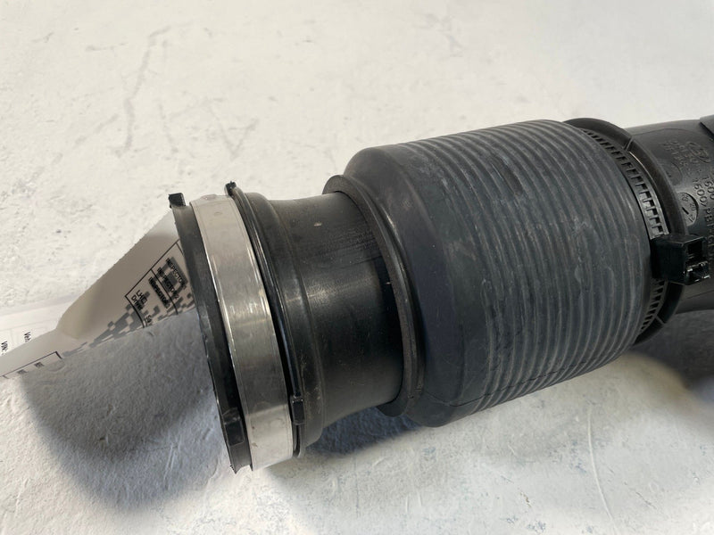 Load image into Gallery viewer, 2021-2026 HYUNDAI SANTA FE ENGINE AIR INTAKE PIPE TUBE 2.5L 28130-L1600 # 109264