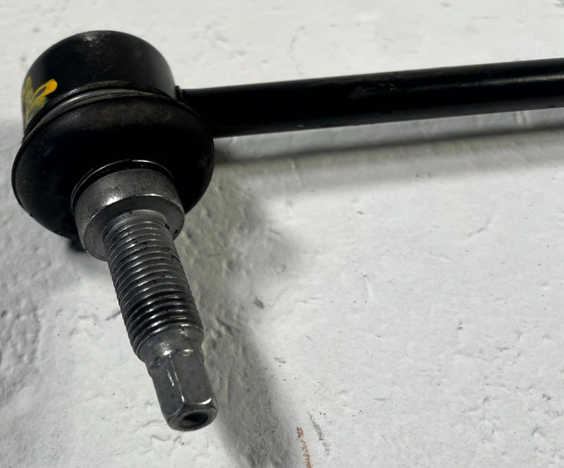 Load image into Gallery viewer, 22-26 HYUNDAI TUCSON FRONT LEFT OR RIGHT STABILIZER SWAY BAR END LINK # 111987