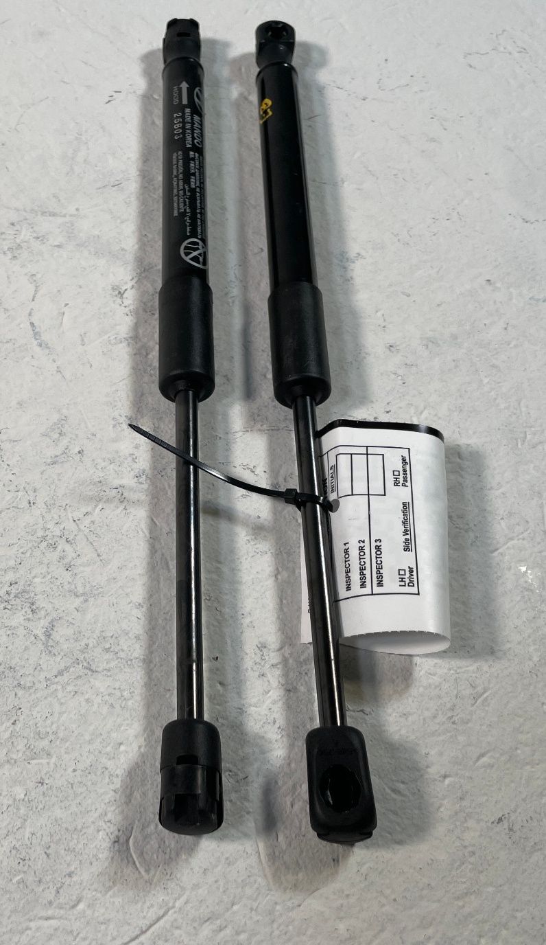 Load image into Gallery viewer, 24-26 HYUNDAI SANTA FE FRONT HOOD LH & RH SIDE LIFT CYLINDER SHOCK STRUT #109256