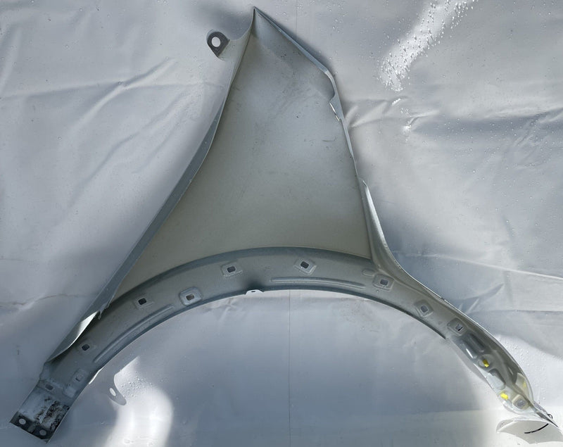 Load image into Gallery viewer, HYUNDAI IONIQ 5 FRONT LEFT DRIVER SIDE FENDER ASSEMBLY WHITE (SAW) 2025 # 110467