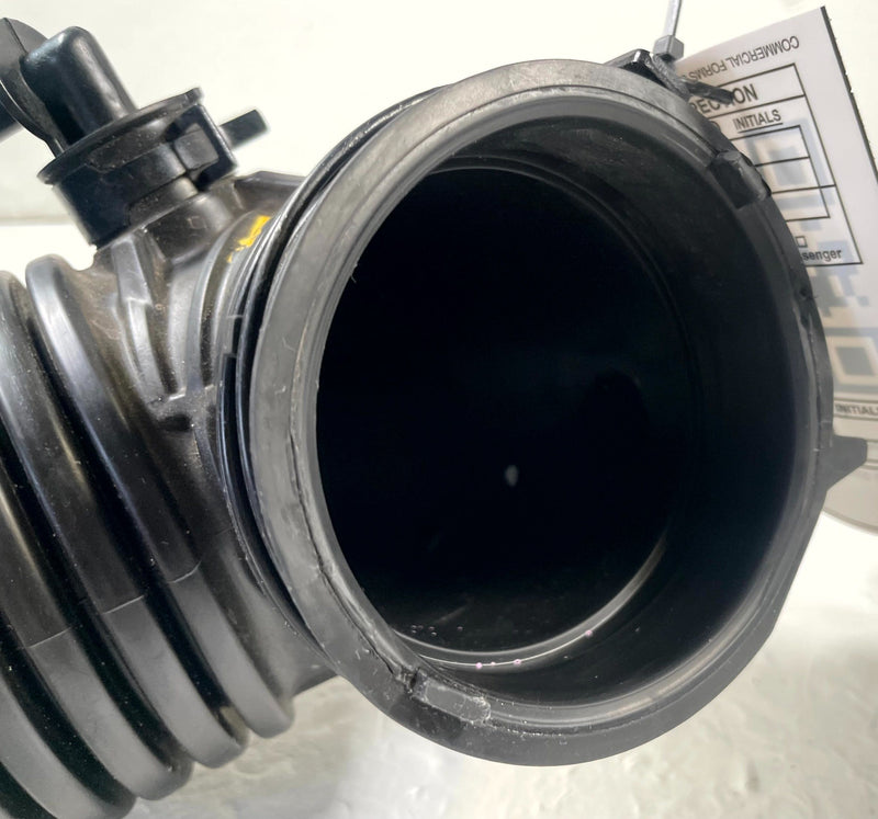 Load image into Gallery viewer, 2022-26 HYUNDAI TUCSON ENGINE AIR INTAKE HOSE TUBE PIPE 2.5L 28130CW200 # 111997