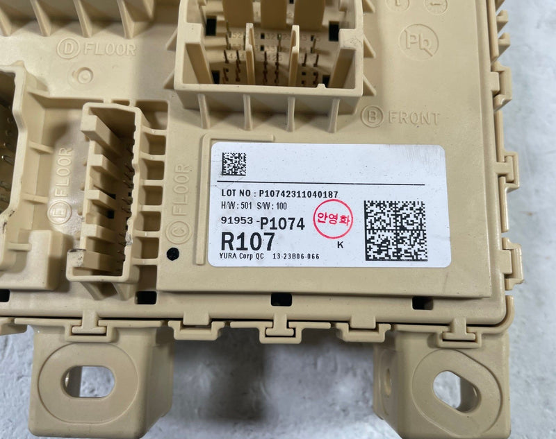 Load image into Gallery viewer, 2023 - 2026 KIA SPORTAGE DASHBOARD FUSE RELAY JUNCTION BLOCK BOX # 113263