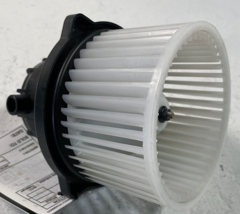 Load image into Gallery viewer, 24-26 HYUNDAI SANTA FE HVAC A/C AIR CONDITIONER HEATER BLOWER FAN MOTOR # 109253