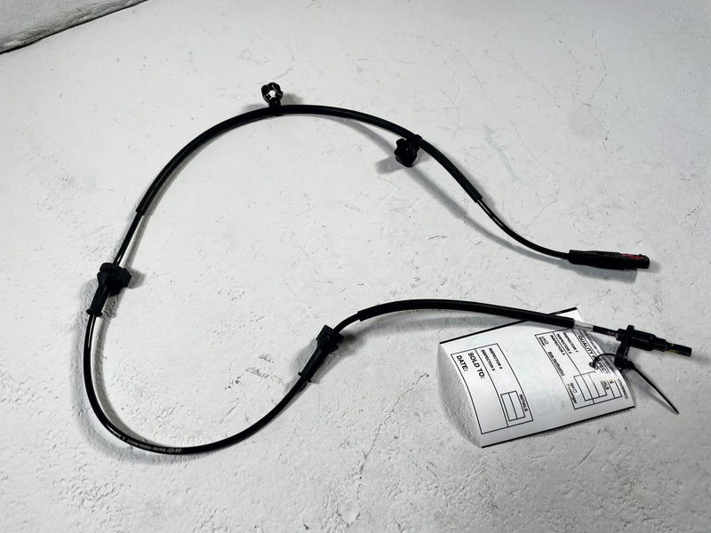 Load image into Gallery viewer, 2022-2026 HYUNDAI TUCSON FRONT LEFT DRIVER SIDE ABS WHEEL SPEED SENSOR # 111988