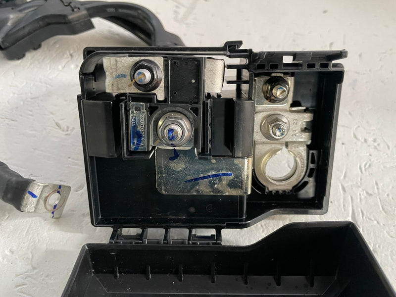 Load image into Gallery viewer, 2024-2026 HYUNDAI SANTA FE POSITIVE BATTERY CABLE WIRE WIRING HARNESS # 112885