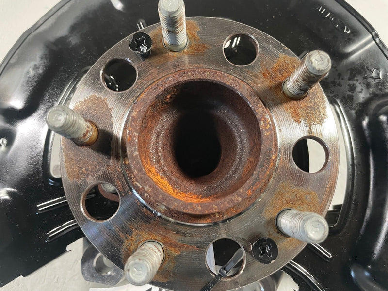 Load image into Gallery viewer, 2023 - 2026 KIA SPORTAGE FWD REAR RIGHT PASSENGER SIDE SPINDLE KNUCKLE # 113281