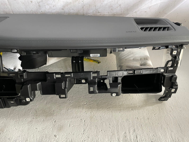 Load image into Gallery viewer, 2024 - 2026 HYUNDAI SANTA FE FRONT DASHBOARD INSTRUMENT PANEL ASSEMBLY # 112881