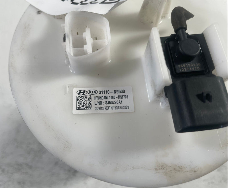 Load image into Gallery viewer, 2023 - 2026 KIA SPORTAGE FUEL GAS TANK PUMP SENDING UNIT ASSEMBLY # 113300