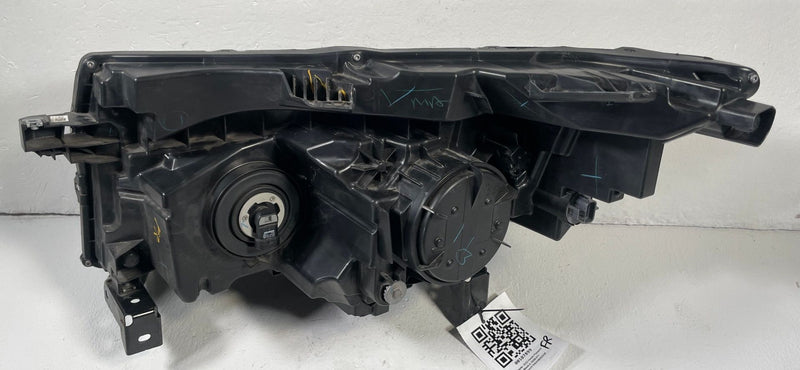 Load image into Gallery viewer, 2022-2025 HONDA PASSPORT RIGHT PASSENGER SIDE LED HEADLIGHT HEADLAMP # 107899