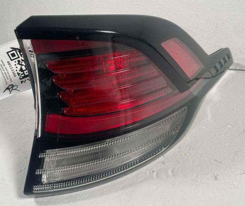 Load image into Gallery viewer, 2023-25 KIA SPORTAGE REAR RIGHT PASSENGER SIDE LED OUTER TAILLIGHT LAMP # 113308