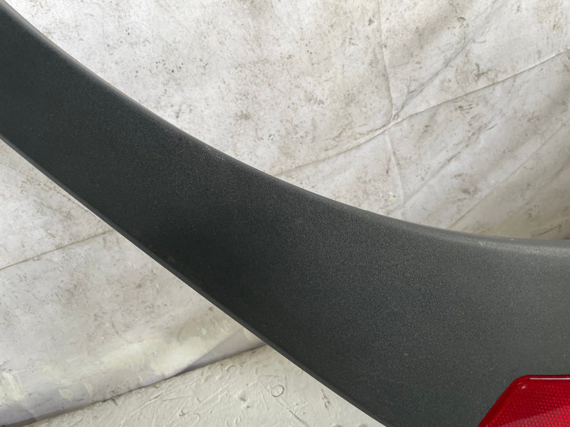 Load image into Gallery viewer, 2024-2025 HYUNDAI SANTA FE REAR PASSENGER SIDE WHEEL ARCH TRIM MOLDING # 112863